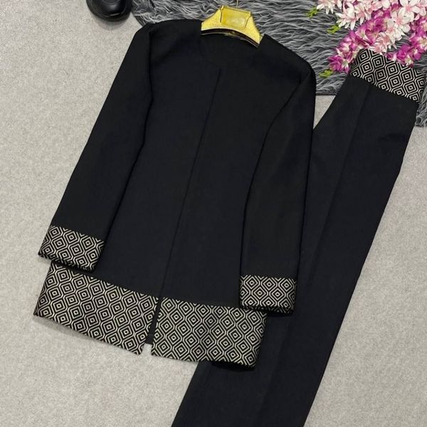 کت شلوار پرنیا