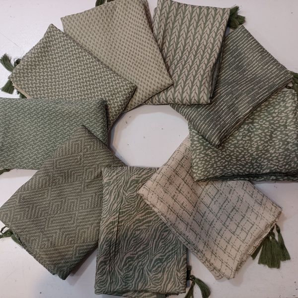 شال برشکا طرحدار