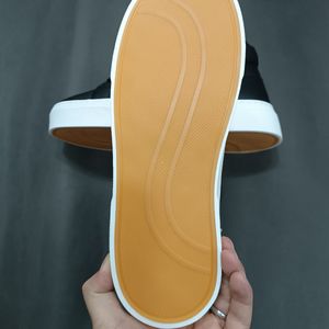 خرید آنلاین نیم بوت مردانه مشکی ضدآب pull and bear کیفیت بالا