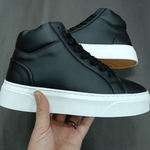 فروش اینترنتی نیم بوت مردانه مشکی ضدآب pull and bear کیفیت بالا