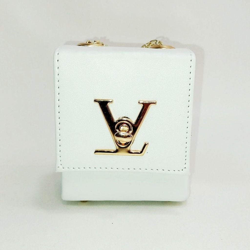 قیمت کیف پاسپورتی مینی LV