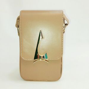 مشخصات کیف پاسپورتی ایستاده