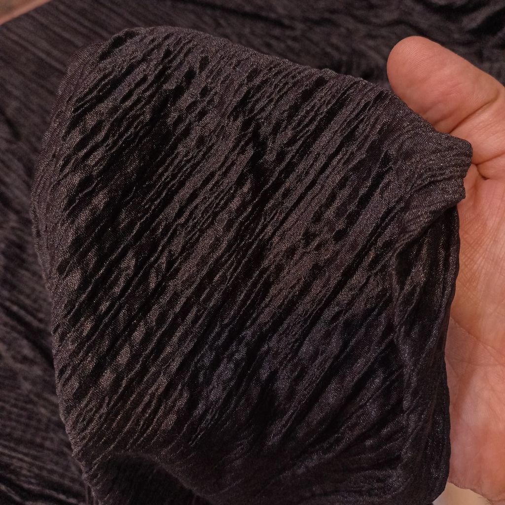 قیمت پارچه پلیسه مشکی