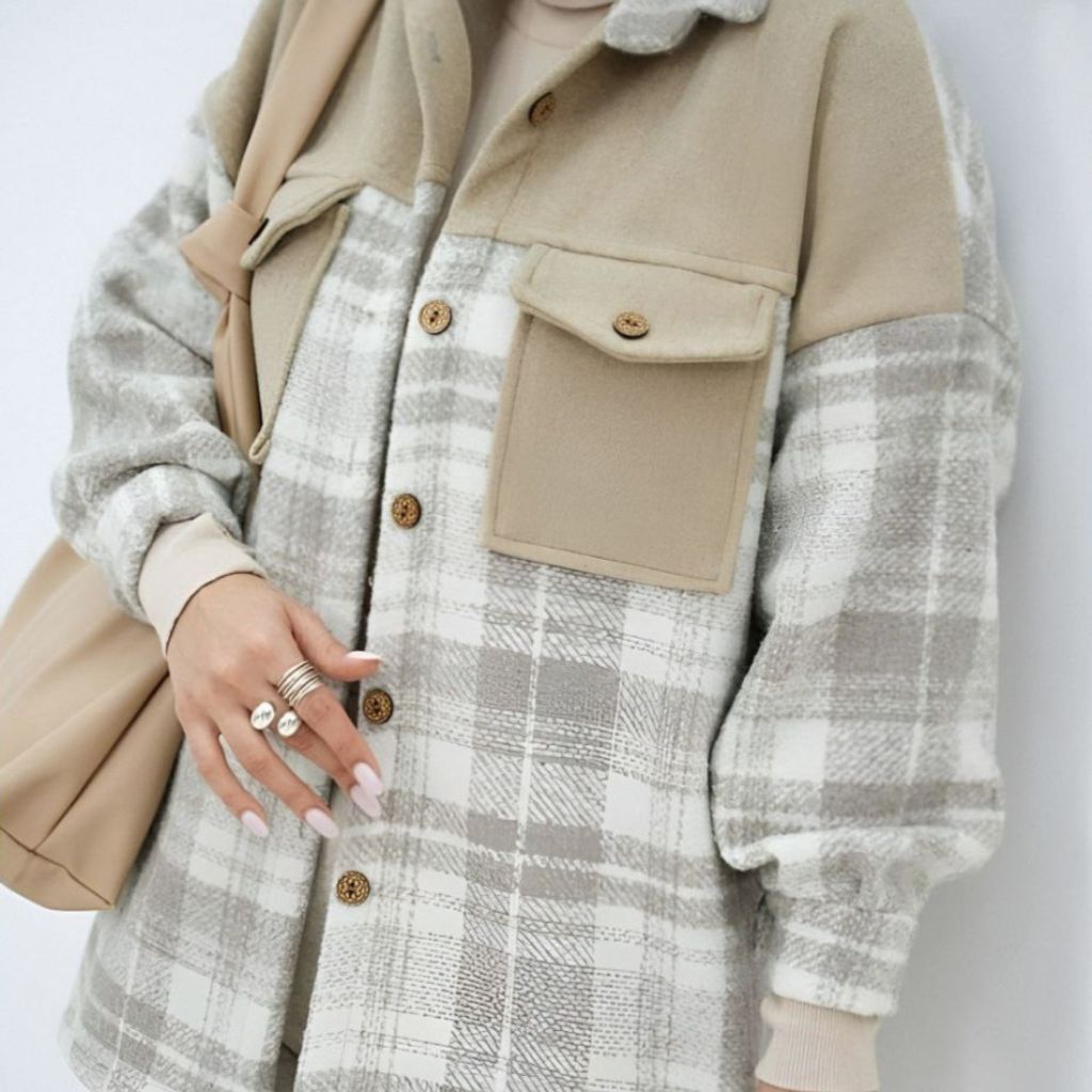 خرید انلاین پالتو زنانه طرح ترکیبی فوتر پشمی