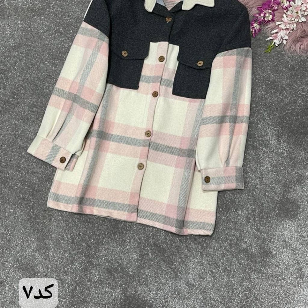 قیمت ارزان پالتو زنانه طرح ترکیبی فوتر پشمی
