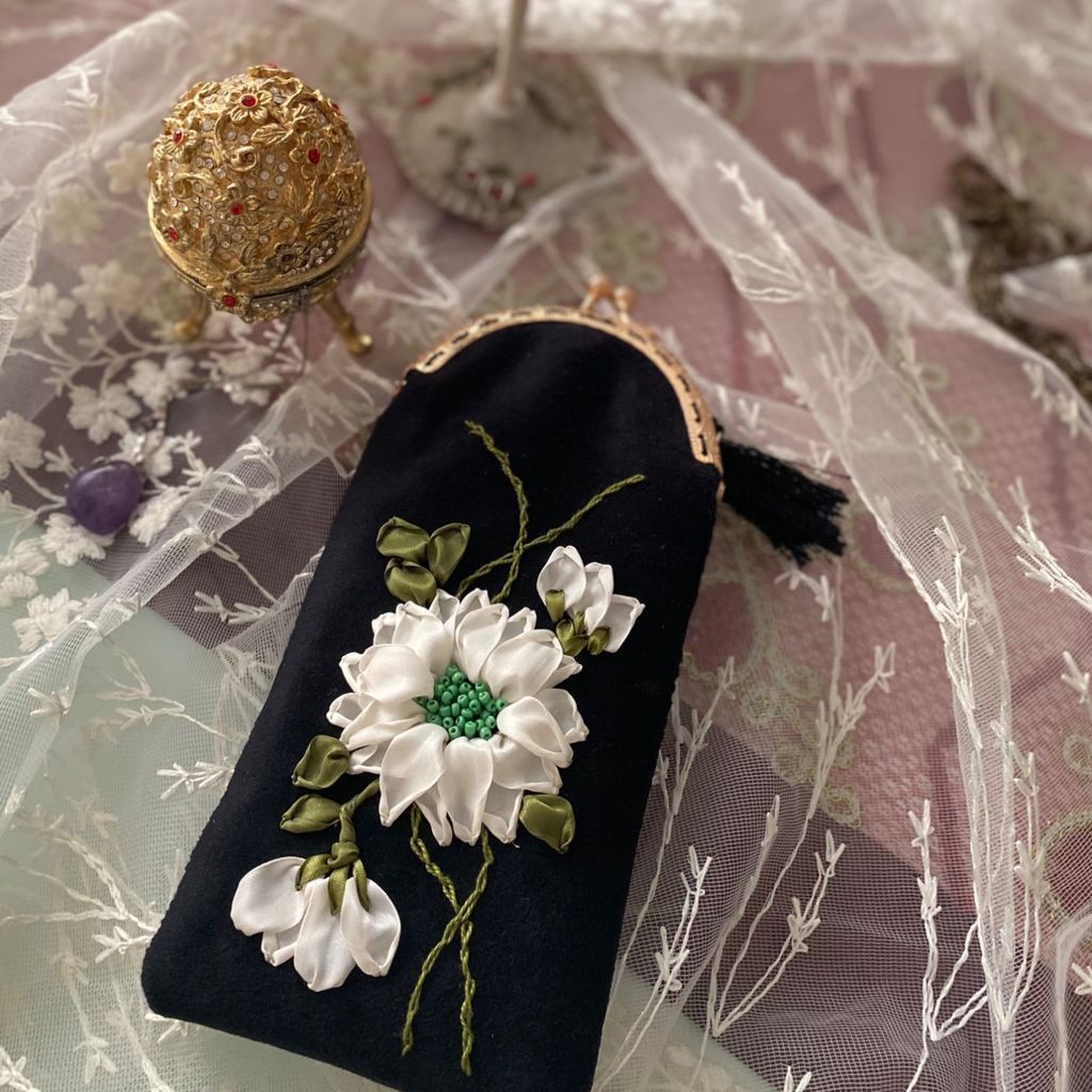 خرید انلاین کیف عینک مدل آفتابگردون