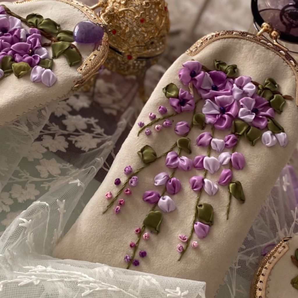 خرید آنلاین کیف موبایل و عینک مدل اقاقیا