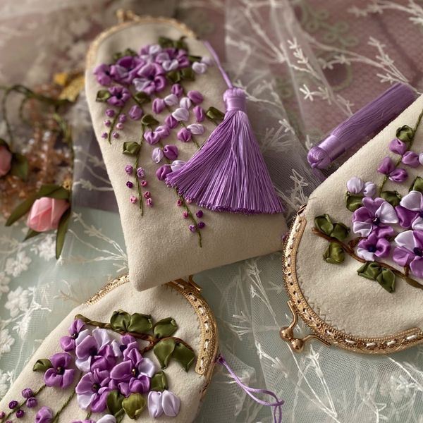 کیف موبایل و عینک مدل اقاقیا