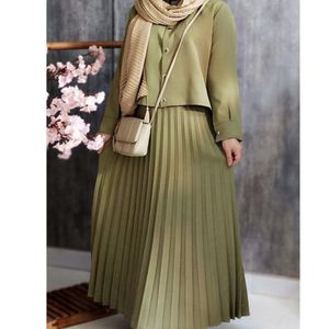 خرید آنلاین کت و دامن زنانه مازراتی طرح شهره