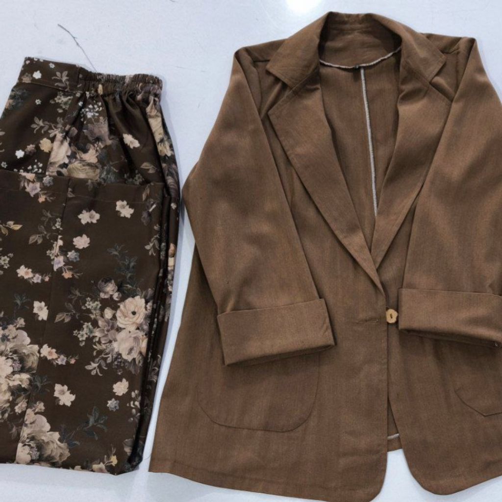 خرید انلاین کت و شلوار زنانه مدل ایتالیایی