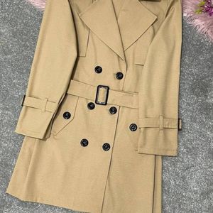 کت یقه انگلیسی