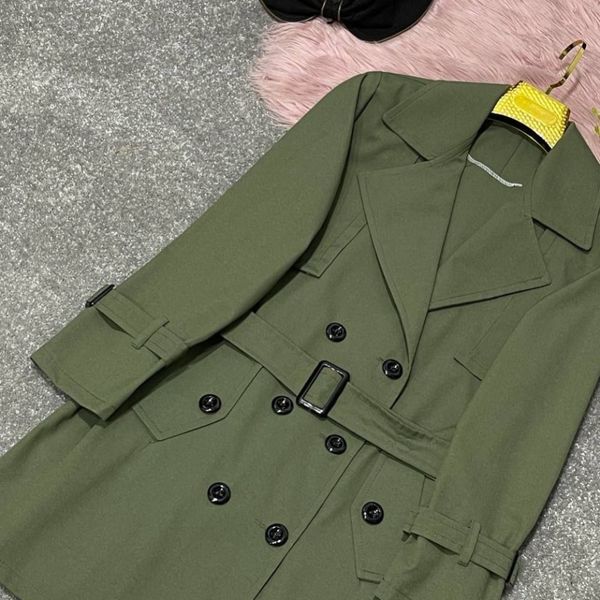 ترنچ کت نفس