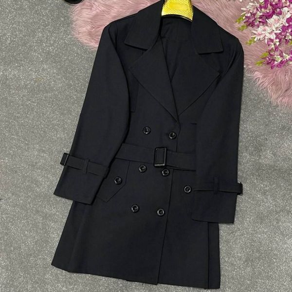 ترنچ کت نفس