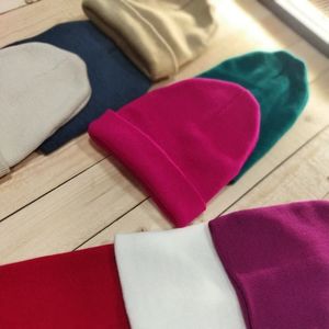 کلاه بافت رنگی دخترانه