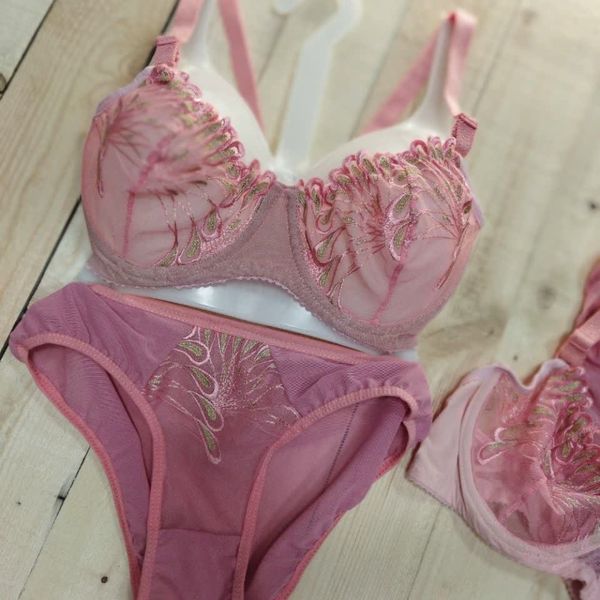 ست شیشه ای صورتی گلدوزی