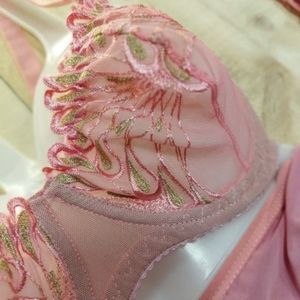 خرید آنلاین ست شیشه ای صورتی گلدوزی