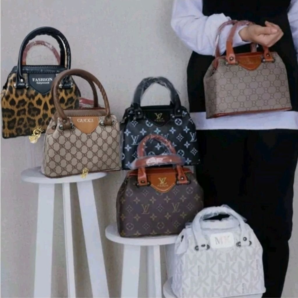 مشخصات کیف زنانه مجلسی جنس و کیفیت عالی سبک راحت