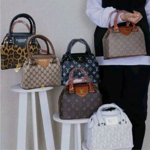 کیف زنانه مجلسی جنس و کیفیت عالی سبک راحت