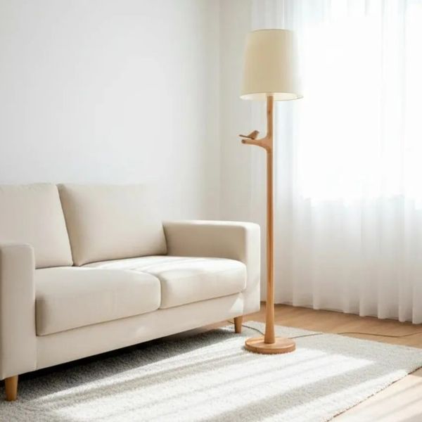 آباژور ایستاده کنار سالنی مینیمال مدل گنجشک ( پرنده )