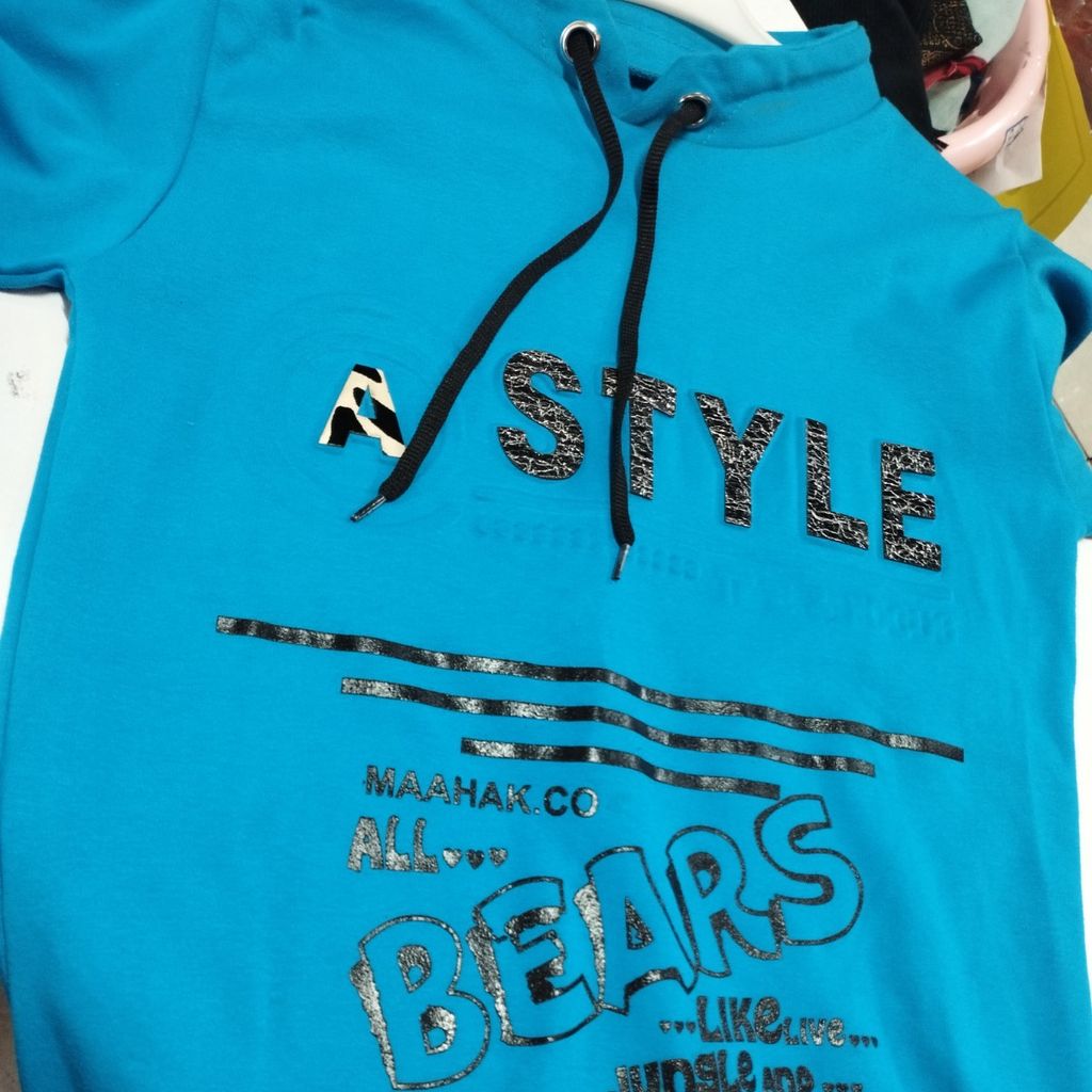 مشخصات بلوز پسرانه طرح هودی