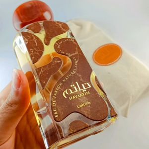 ادکلن حیاتم لطافه HAYAATIM LATTAFA با رایحه گرم ماندگاری و پخش بوی عالی