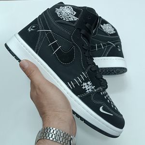 خرید انلاین کتونی مردانه جردن وودو مشکی ساقدار کیفیت بالا