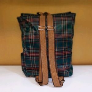 خرید انلاین کوله پشتی مدل Burberry سبز