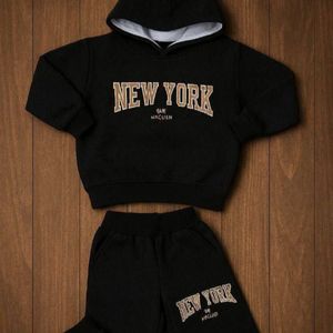 خرید آنلاین ست هودی و شلوار پسرانه