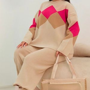 خرید انلاین ست بافت زنانه طرح کارولین