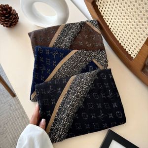 قیمت ارزان شال برشکا طرحدار پاییزه