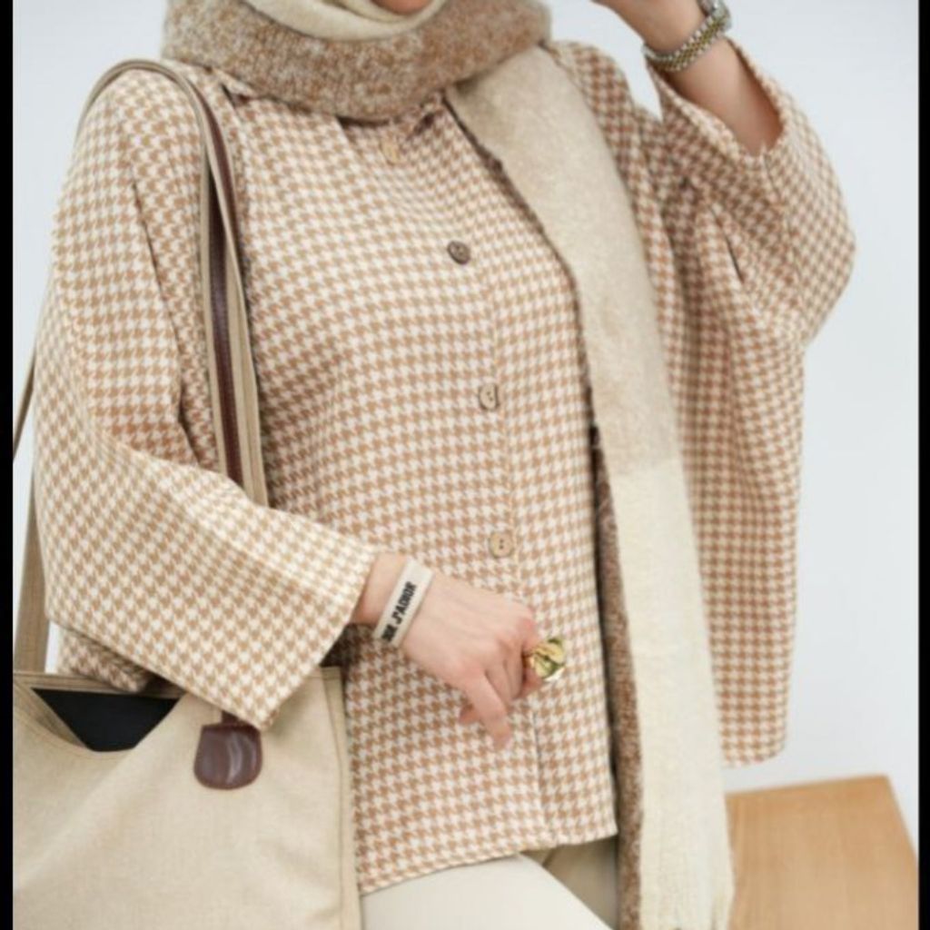 مشخصات پالتو زنانه طرح پیچازی