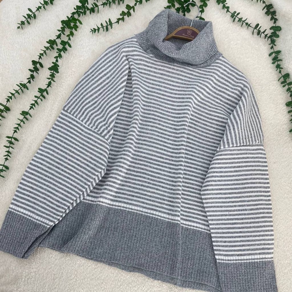 خرید آنلاین بافت زنانه طرح لش وانوش