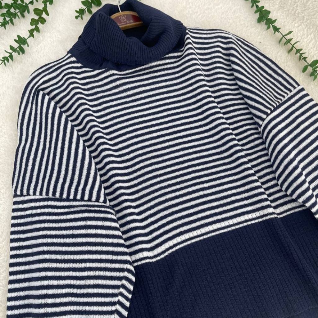 خرید آنلاین بافت زنانه طرح لش وانوش