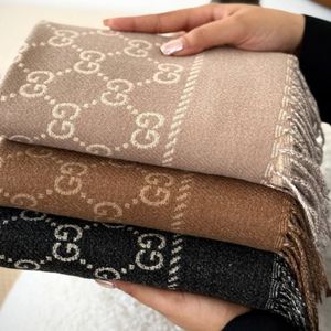 شال فوتر ریشه دار