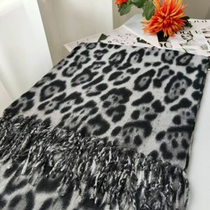 خرید اینترنتی شال موهر پلنگی