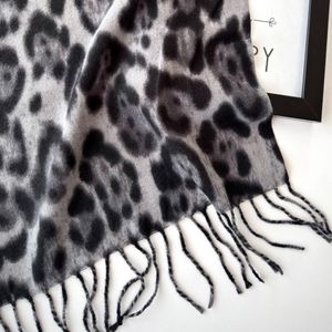 خرید آنلاین شال موهر پلنگی