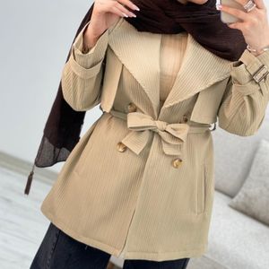 خرید اینترنتی بارانی  زنانه آستردار طرح هانی