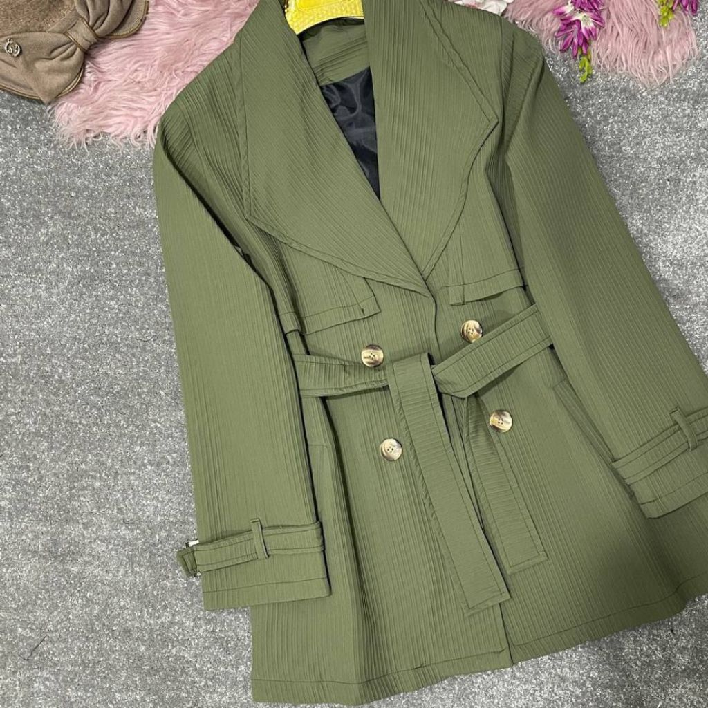 خرید انلاین بارانی  زنانه آستردار طرح هانی