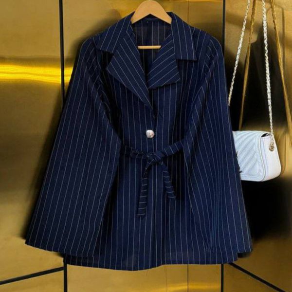 مانتو زنانه طرح آوا