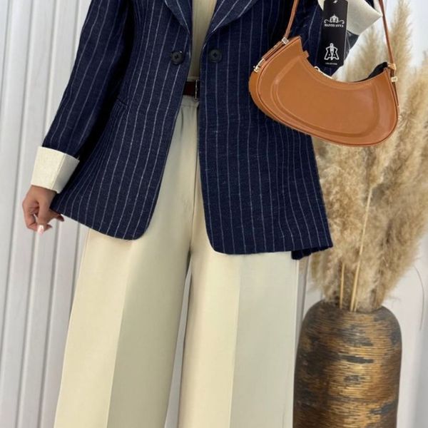 مانتو کتی نورماه