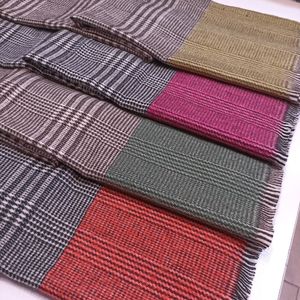 مشخصات شال موهر دستک رنگی