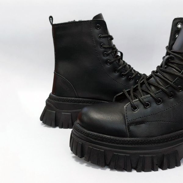 نیم بوت برشکا طرح دکتر مارتیتز