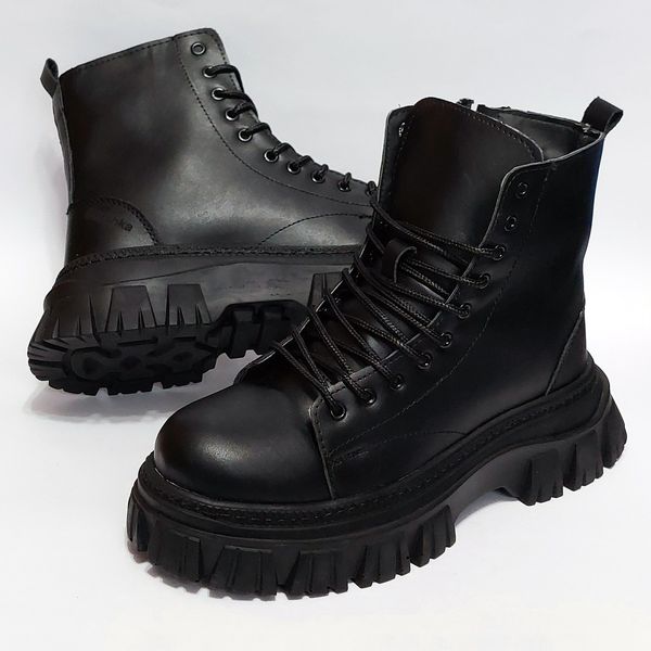 نیم بوت برشکا طرح دکتر مارتیتز