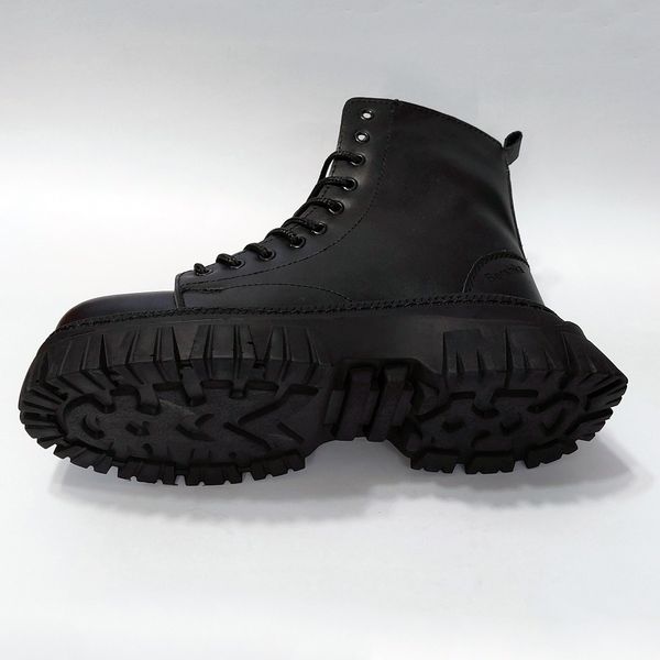 نیم بوت برشکا طرح دکتر مارتیتز