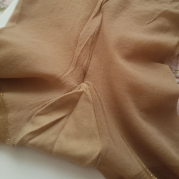 جوراب شلواری شاین دار محصول ایتالیا رنگ پا