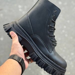 مشخصات بوت برشکا مردانه