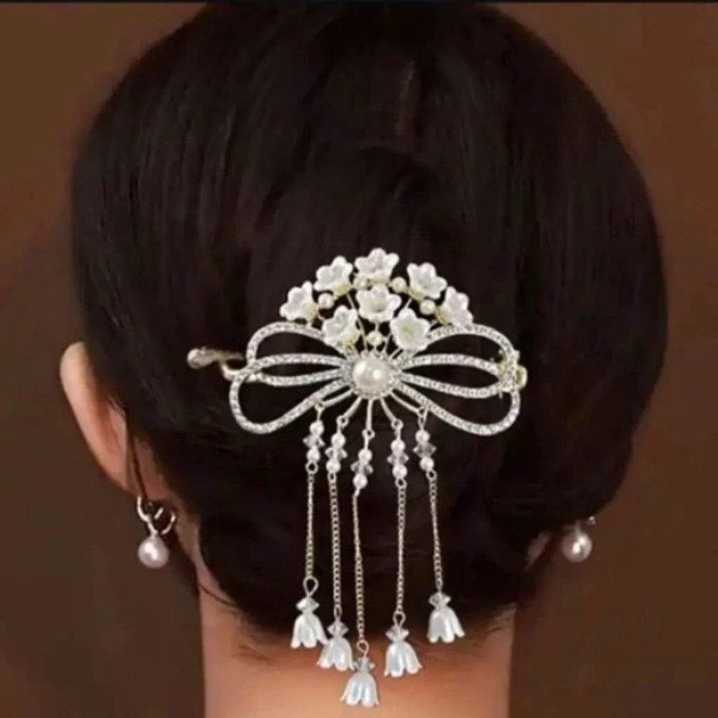 خرید اینترنتی گیره چفتی مجلسی شکوفه سفید