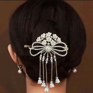 خرید اینترنتی گیره چفتی مجلسی شکوفه سفید