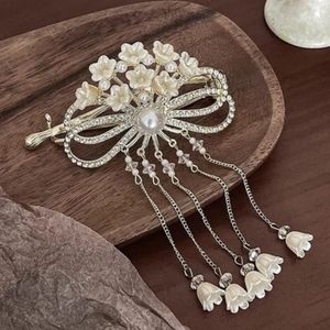 گیره مو چفتی مجلسی شکوفه سفید