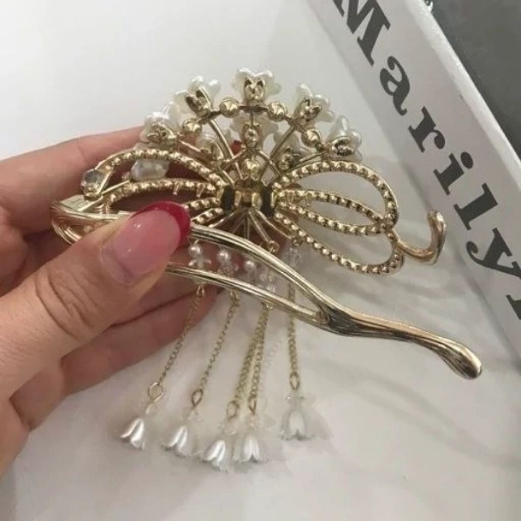 خرید انلاین گیره چفتی مجلسی شکوفه سفید